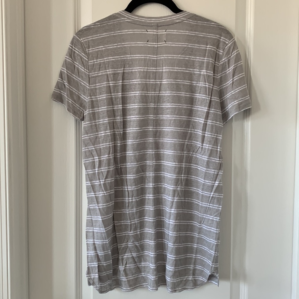 NWT LOU & GREY White And Gray Stripes 100% Linen V-neck Short Sleeves Top Size M - Picture 10 of 15